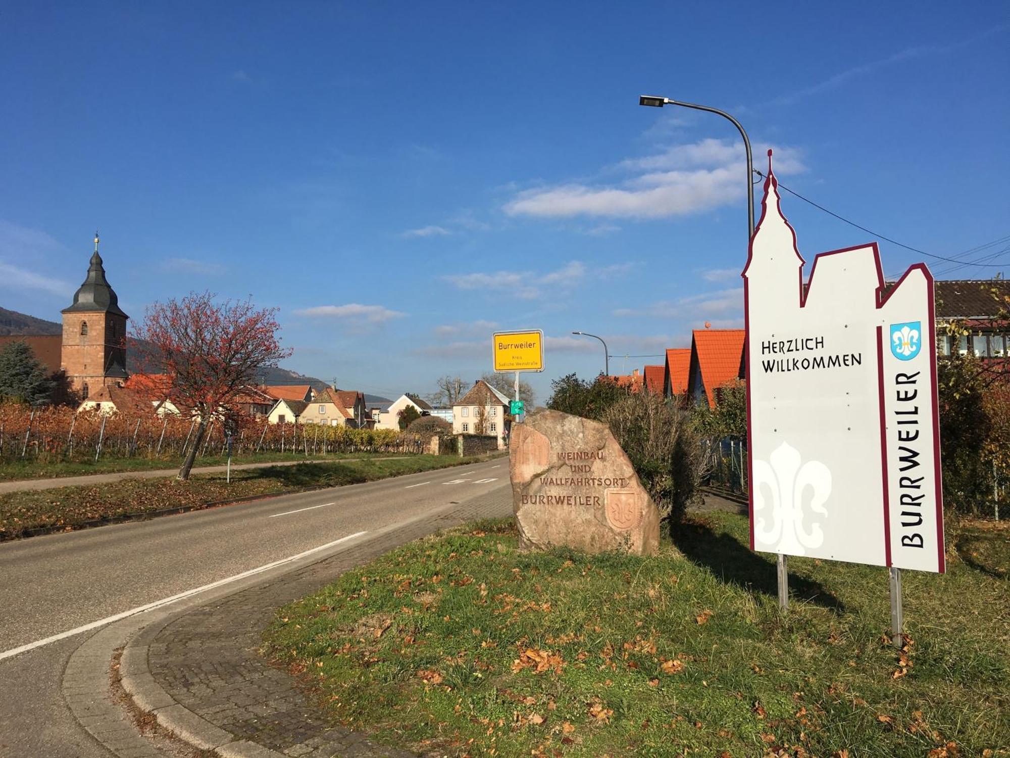 Ferienwohnung Suedpfalzblick Burrweiler Esterno foto